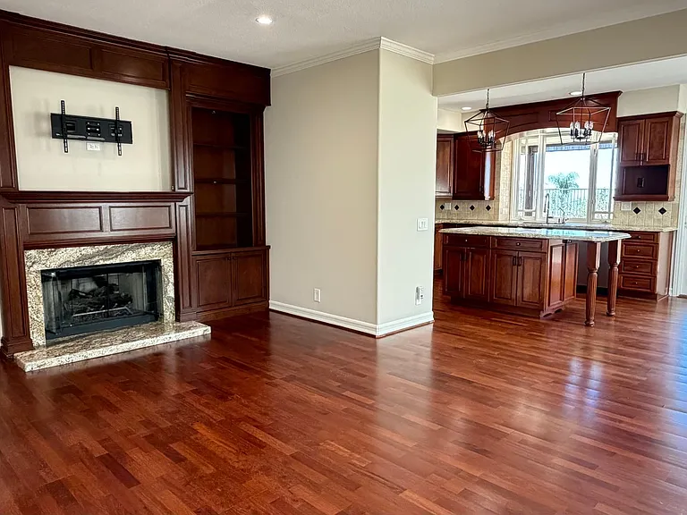 21591 Hummingbird St — Photo 2
