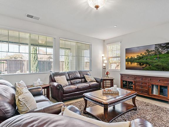 4th image of 1299 Mamie Anderson Ln