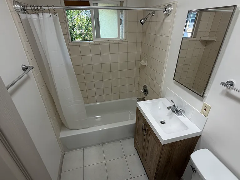 860 W Taylor St #B — Photo 20