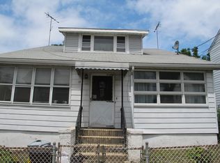 17-19 Hemlock St, Paterson, NJ 07503