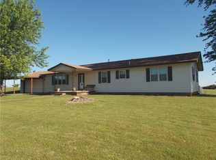 2207 E Highland St, Tecumseh, OK 74873