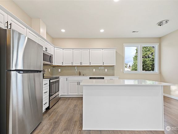 5th image of 9904 201st St (Lot-6) Court E