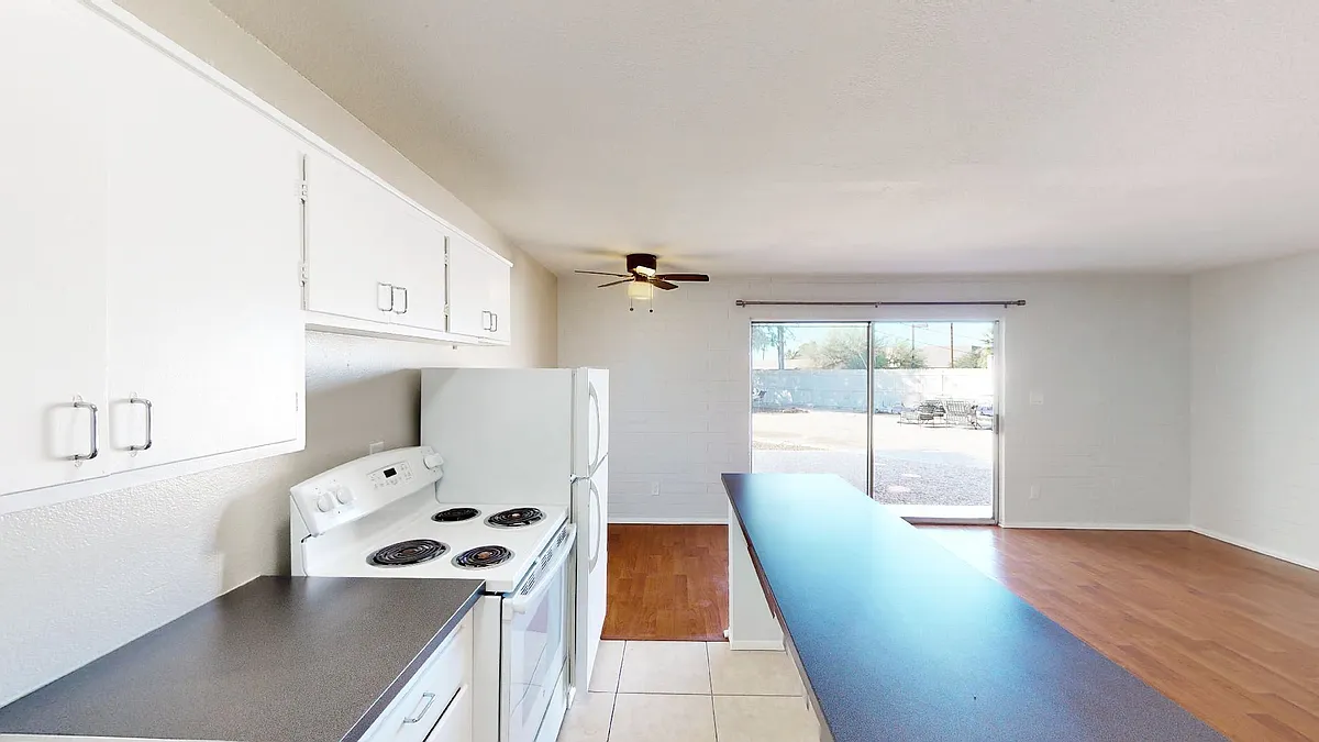 Building Photo - 1716 E Ocotillo Rd