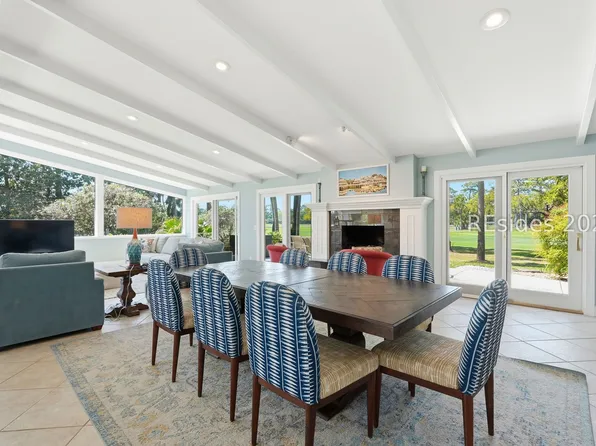 34 N Live Oak Rd, Hilton Head Island, SC 29928