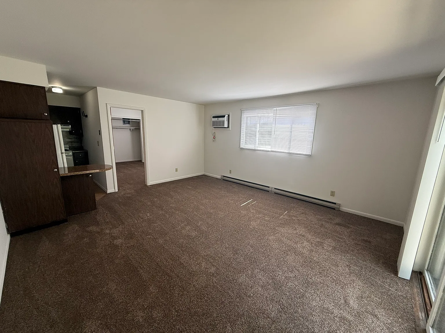 1 bed, 476 sqft, $1,200 — Photo 4