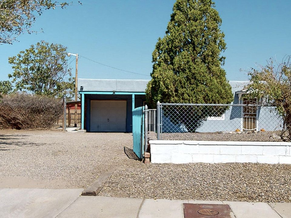 1st image of 427 Headingly Ave NW