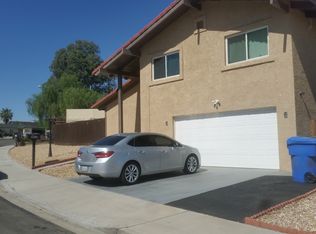 2036 Princeton Dr, Barstow, CA 92311