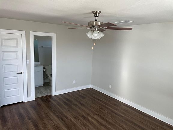 2nd image of 17928 Lungo St
