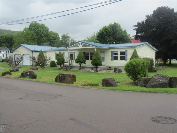 521 Williams St, Confluence, PA 15424