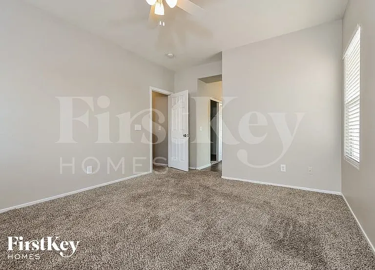 1527 Paradise Reef Ave — Photo 9