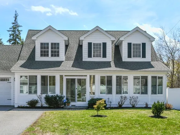 107 Pine St #107, Woburn, MA 01801