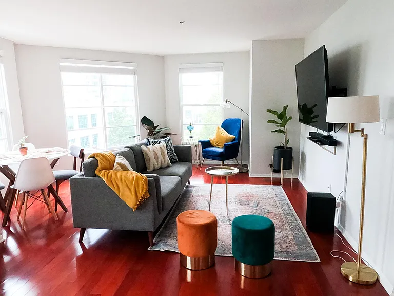 1435 India St #407 — Photo 1