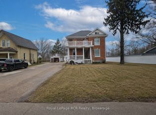 212 King St, North Perth, ON N0G 1B0