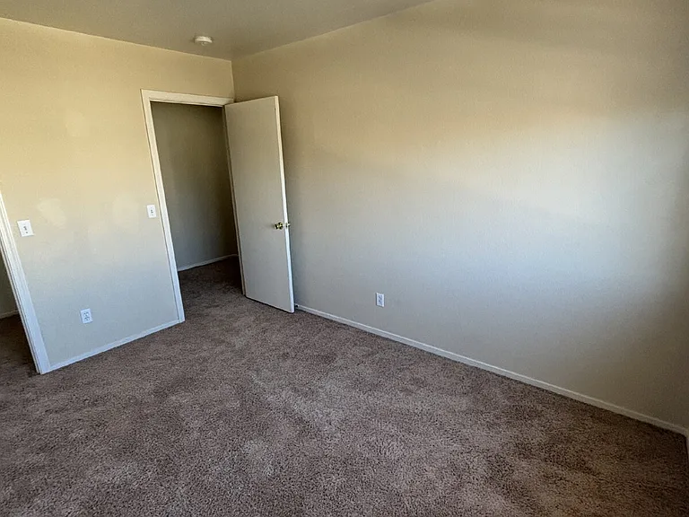 709 Spotted Eagle St — Photo 19