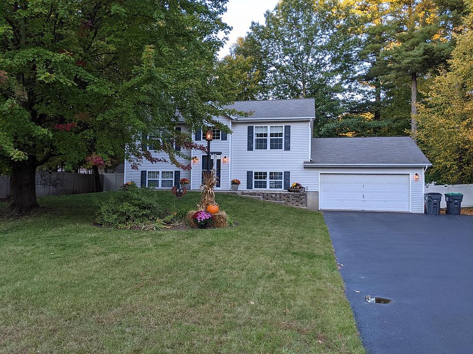 1st image of 31 Larkspur Dr
