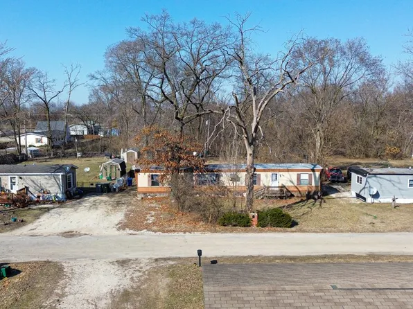 744 E Elmo Ct, Godley, IL 60407