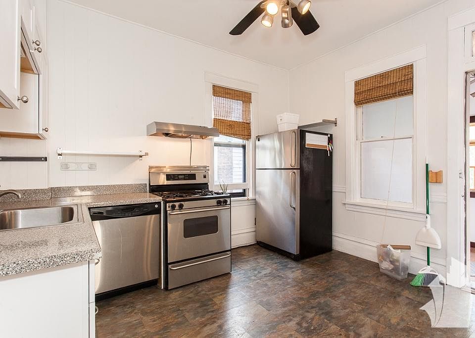 1st image of 2517 N Francisco Ave #2