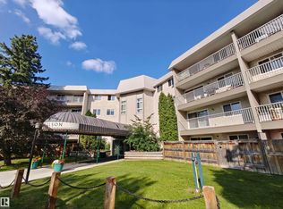 Lord Nelson The, Edmonton, AB T6H 5K5