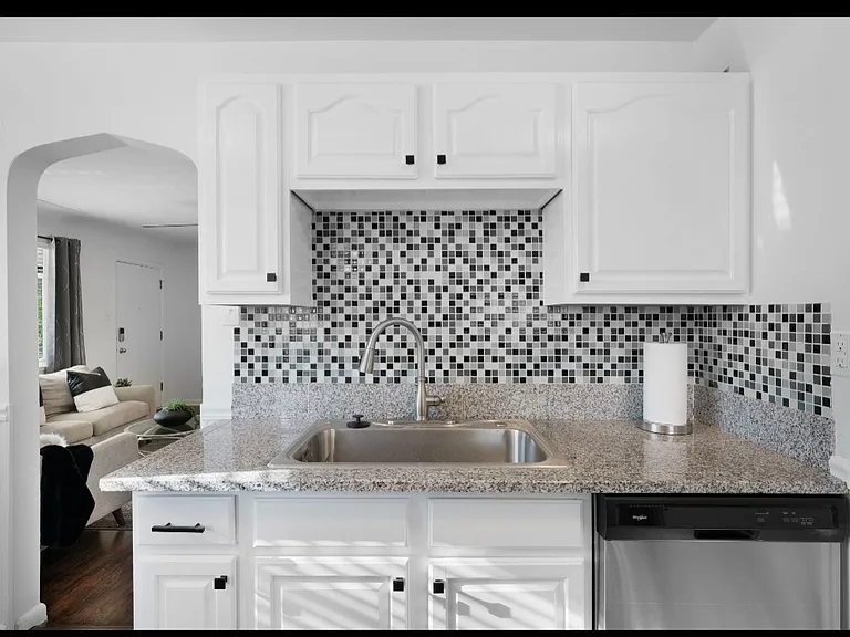 5295 Perry St — Photo 22