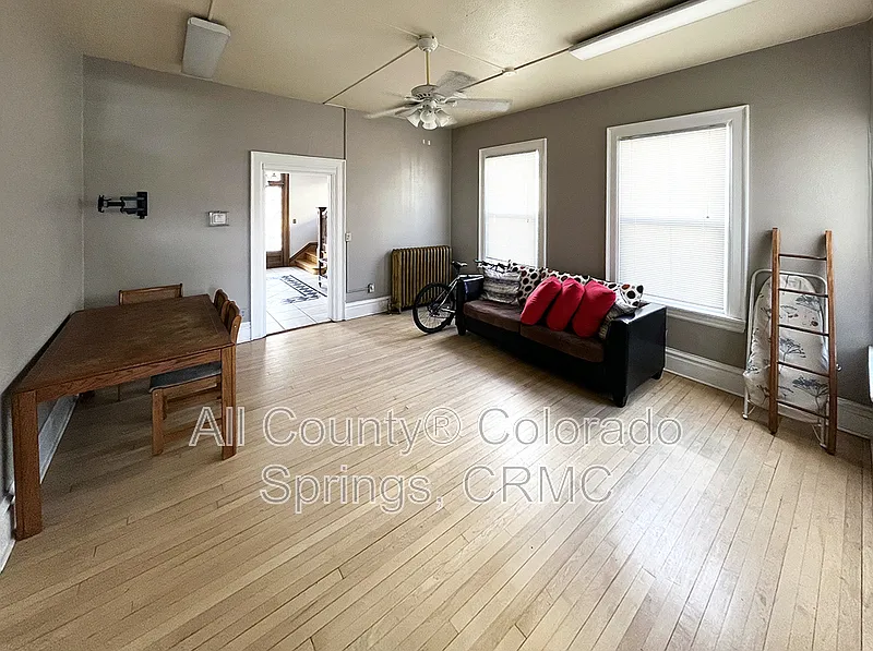Studio, 2.5 bath, 300 sqft, $695 — Photo 3