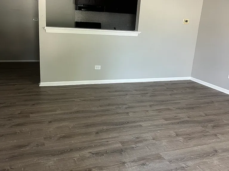 8817 S Roberts Rd #3 — Photo 3