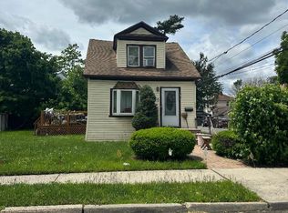 259 N Columbus Avenue, Freeport, NY 11520