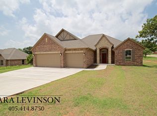 12425 Roadrunner Hl, Guthrie, OK 73044