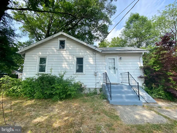 99 Highland Ave, Pennsville, NJ 08070