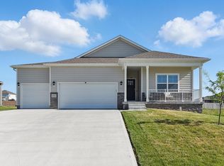 6312 Centennial Rd, Papillion, NE 68133