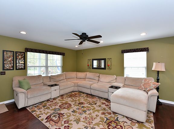 4th image of 33284 N Valley View Dr