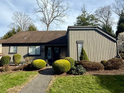 300 Heritage Village #B, Southbury, CT, 06488