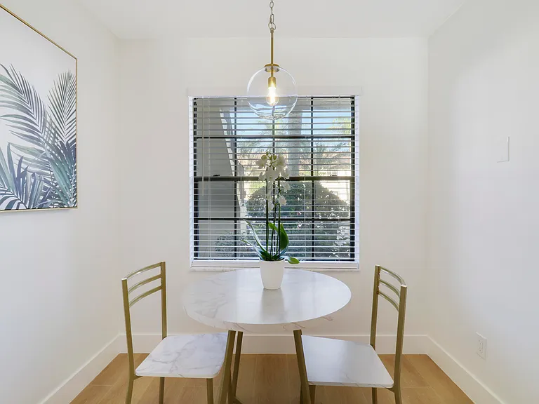 1001 Pinecrest Cir #C — Photo 8