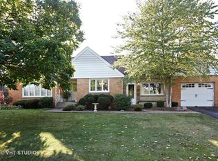11990 Hillcrest Dr, Lemont, IL