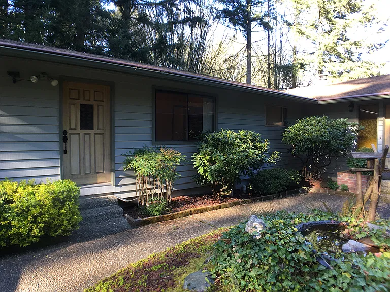 10024 138th Ave NE #E — Photo 1
