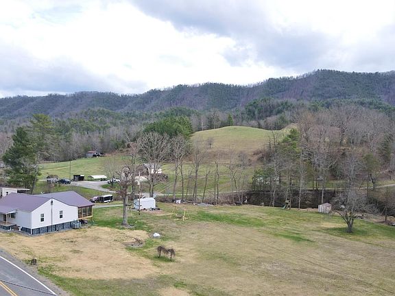 3rd image of 12593 Wilderness Rd