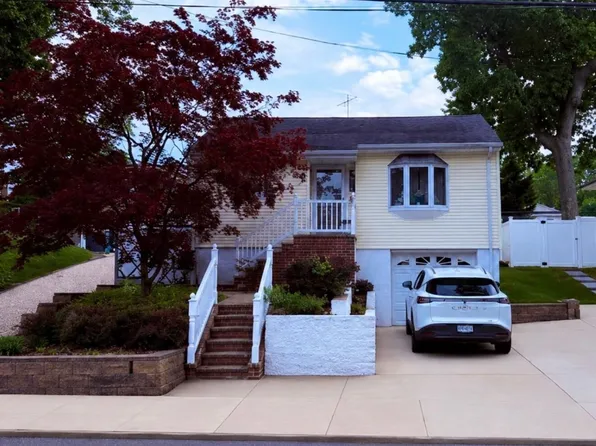 18 Cypress Ave, Staten Island, NY 10301
