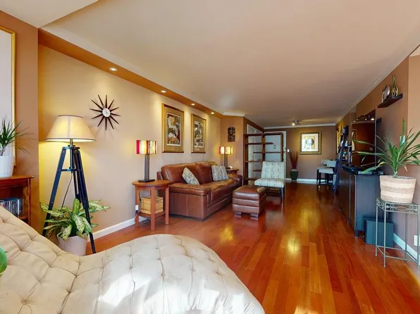 118-17 Union Turnpike image 7 of 49