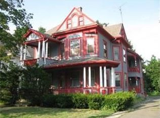 25 Churchill St, Springfield, MA 01108