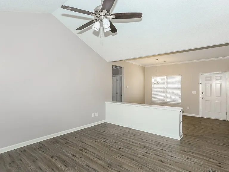 301 Cedarcroft Dr — Photo 5