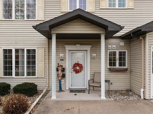 1000 S East St APT B, Appleton, WI 54915