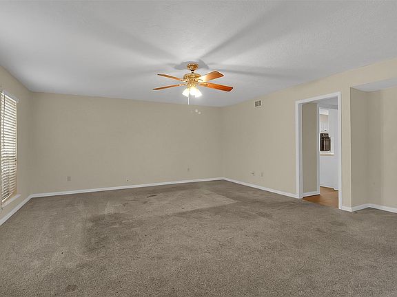 2nd image of 1304 Ward Rd #5