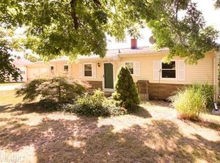 5280 Lucerne Ave, Kalamazoo, MI 49048