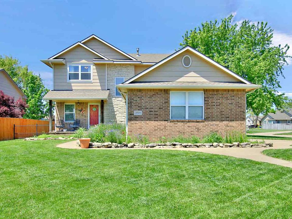 1st image of 2719 Rushwood Dr