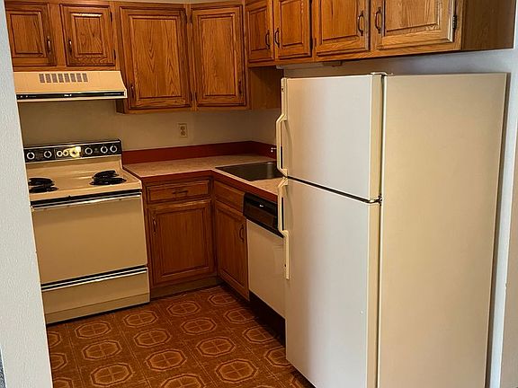 5th image of 629 Collyer St #204