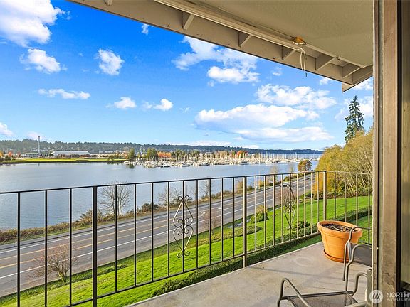 2nd image of 920 East Bay Drive NE #3C302