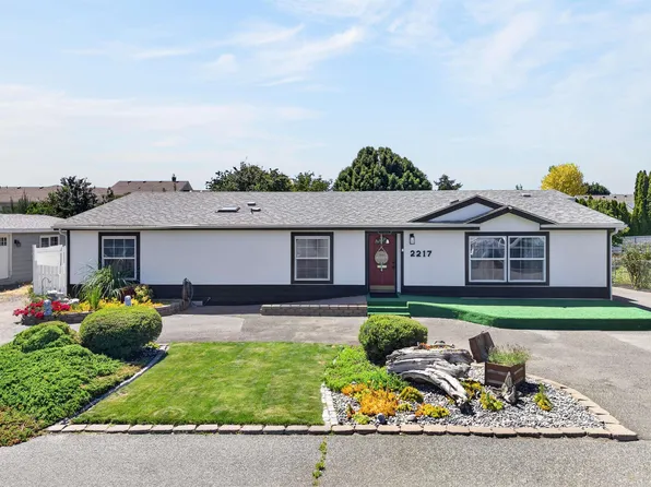 2217 N Vermont Loop, Kennewick, WA 99336