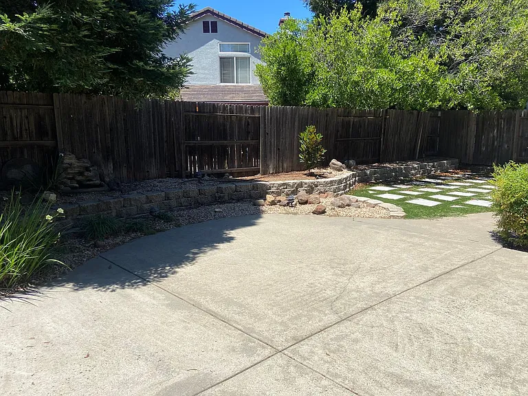 3203 Europa St — Photo 18
