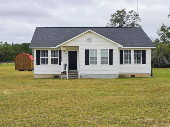 1736 Motley Dr., Dillon, SC 29536
