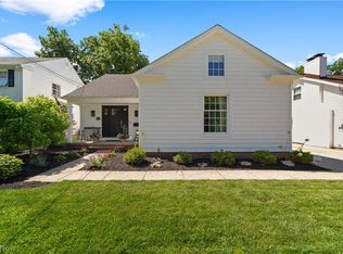 19125 E Shoreland Ave, Rocky River, OH 44116