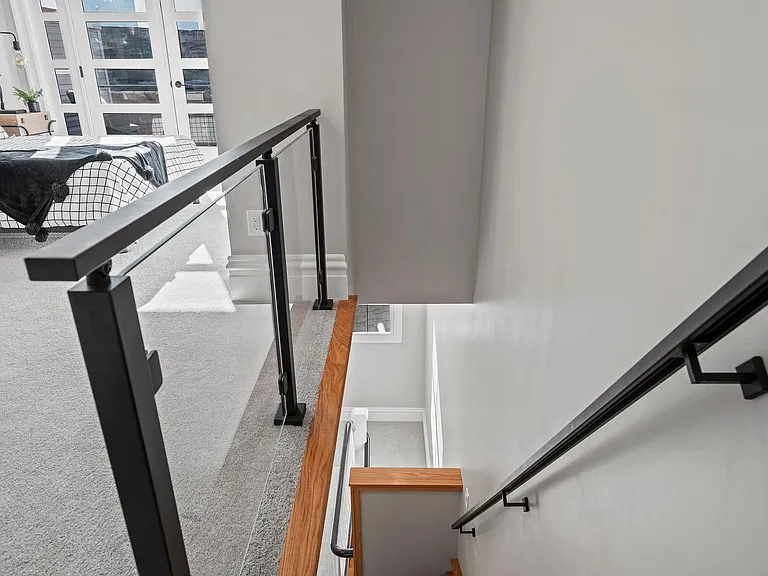 1027 Vinial St — Photo 38